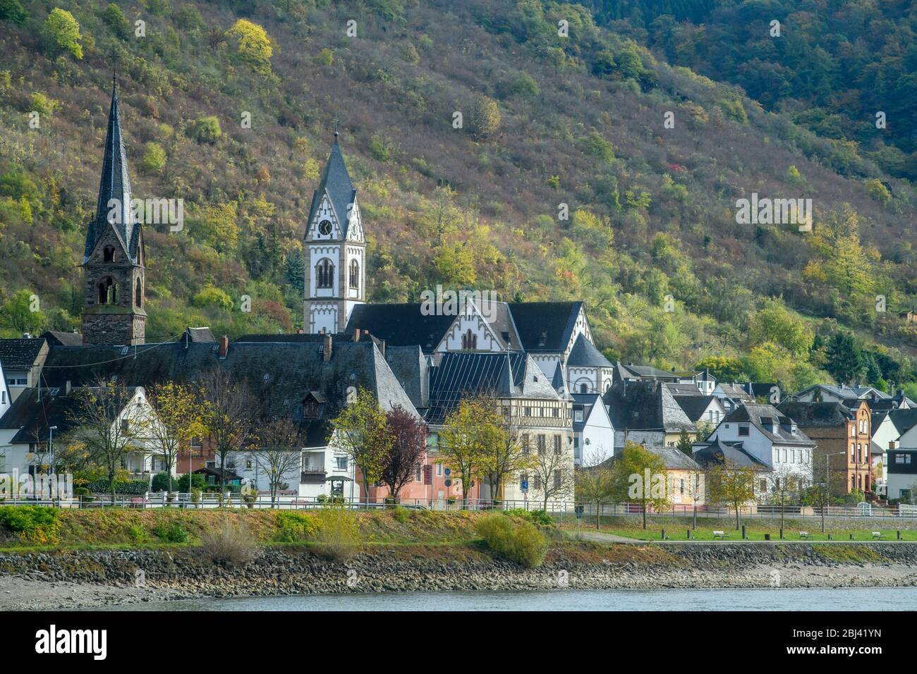 Middle Rhine scenic cruise- Riverside houses and buildings, Kamp Bornhofen, Rhineland-Palatinate, Germany Stock Photo