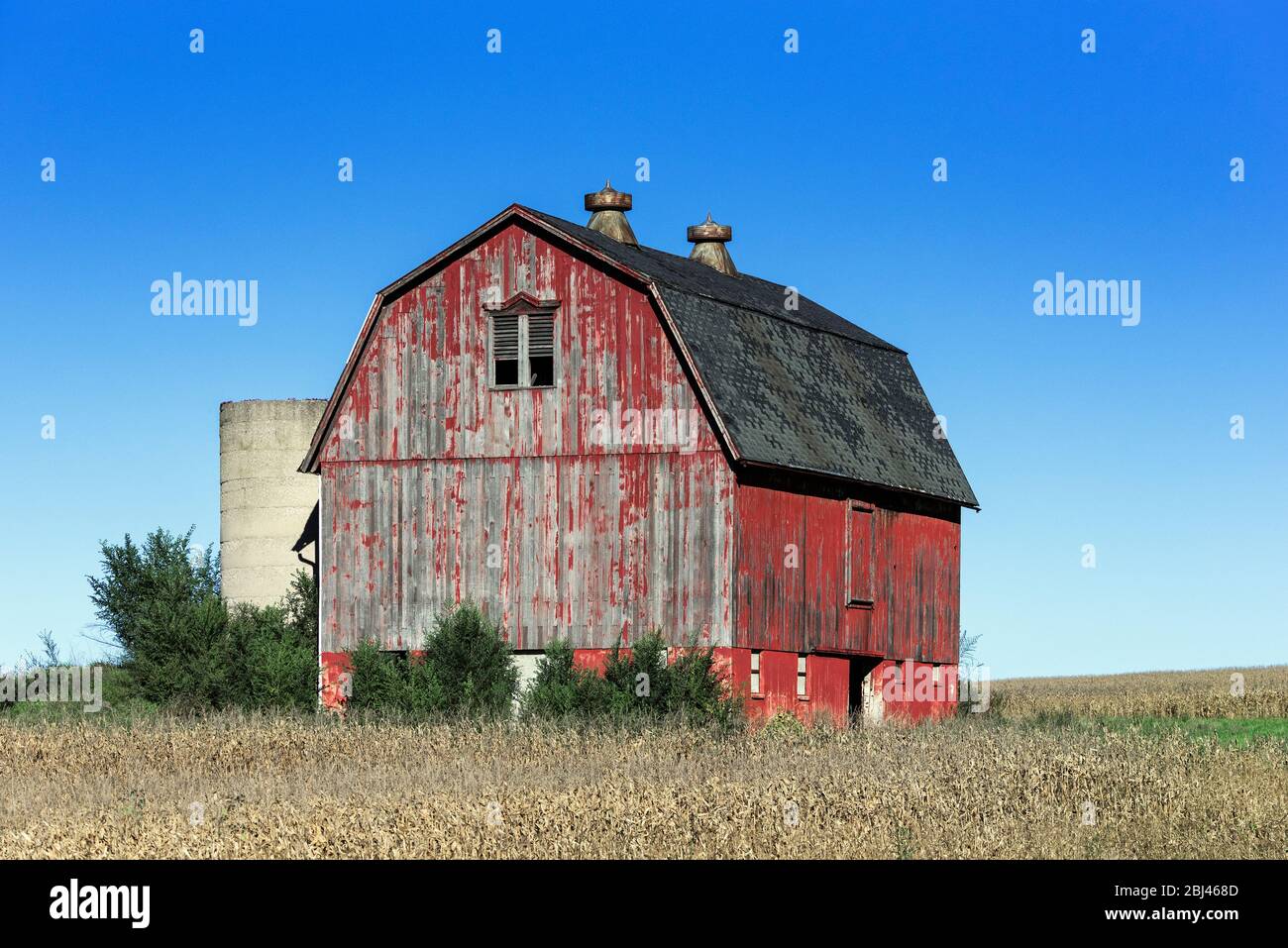 Scenic red barn and farmland in New York Stock Photo Alamy