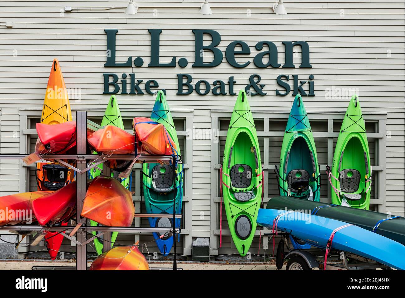 LL Bean flagship store in Freeport Stock Photo Alamy