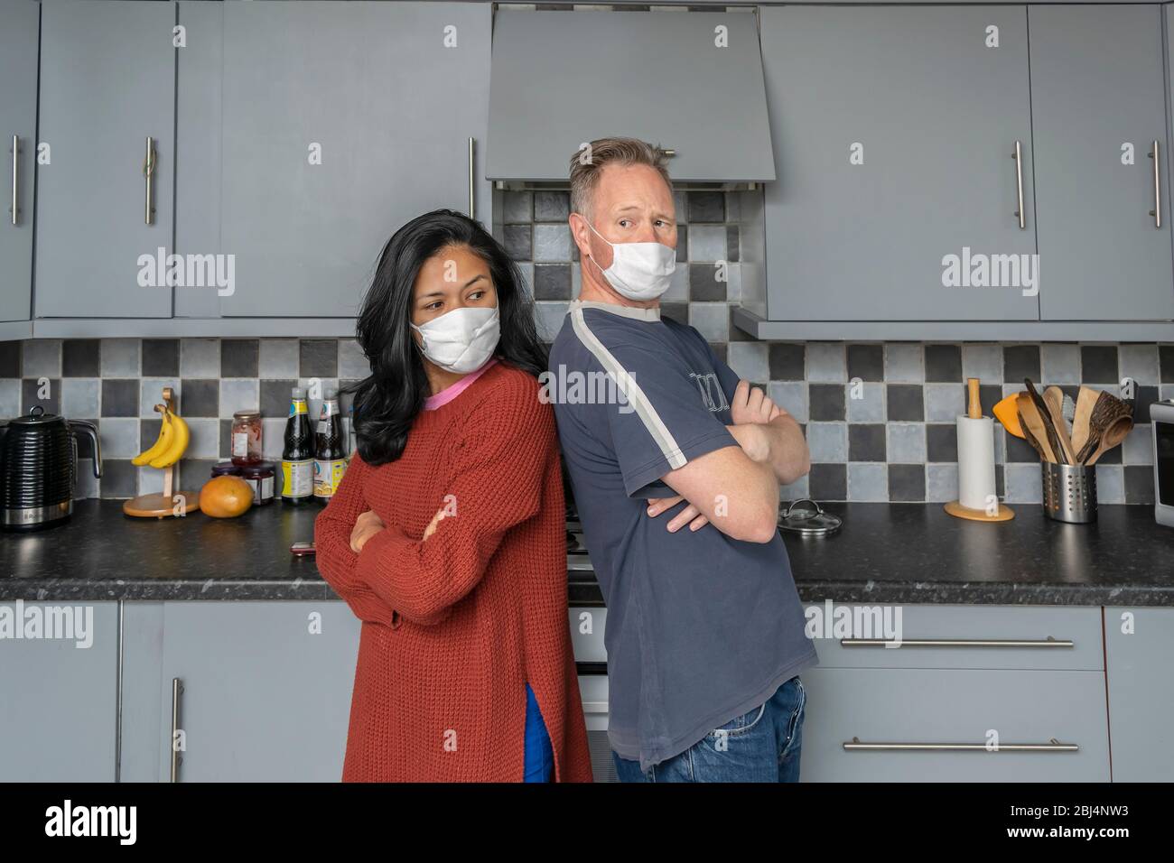 Angry couple wearing masks hi-res stock photography and images - Alamy