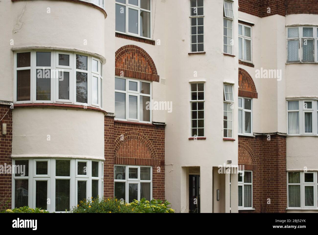 1930s Architecture 1930s Housing Springfield Court Springfield Gardens 1930s-architecture-1930s-housing-springfield-court-springfield-gardens