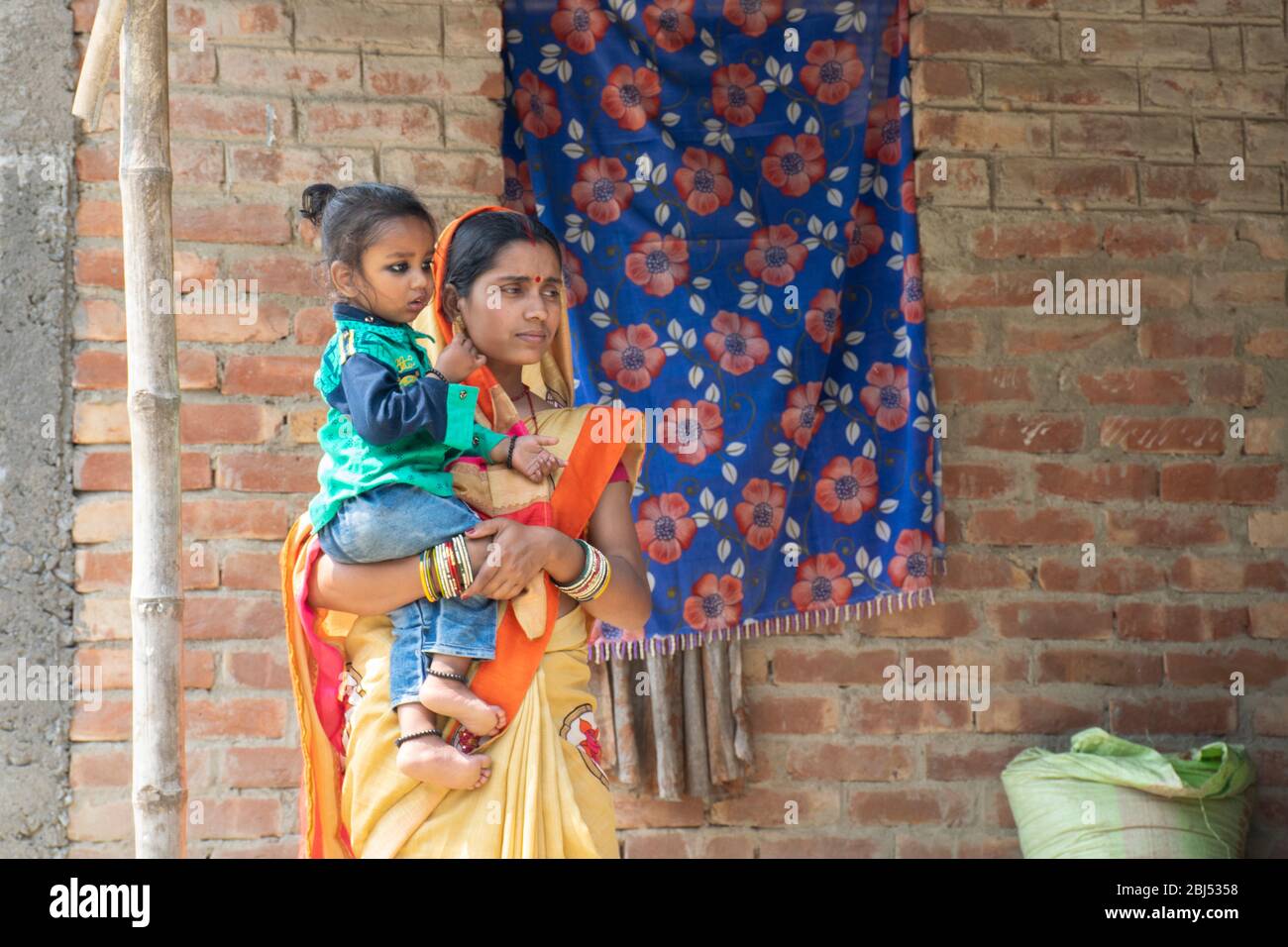 indian mother and child in village, India Stock Photo - Alamy