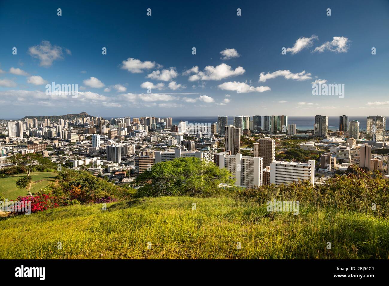 Diamond head volcano hi-res stock photography and images - Alamy