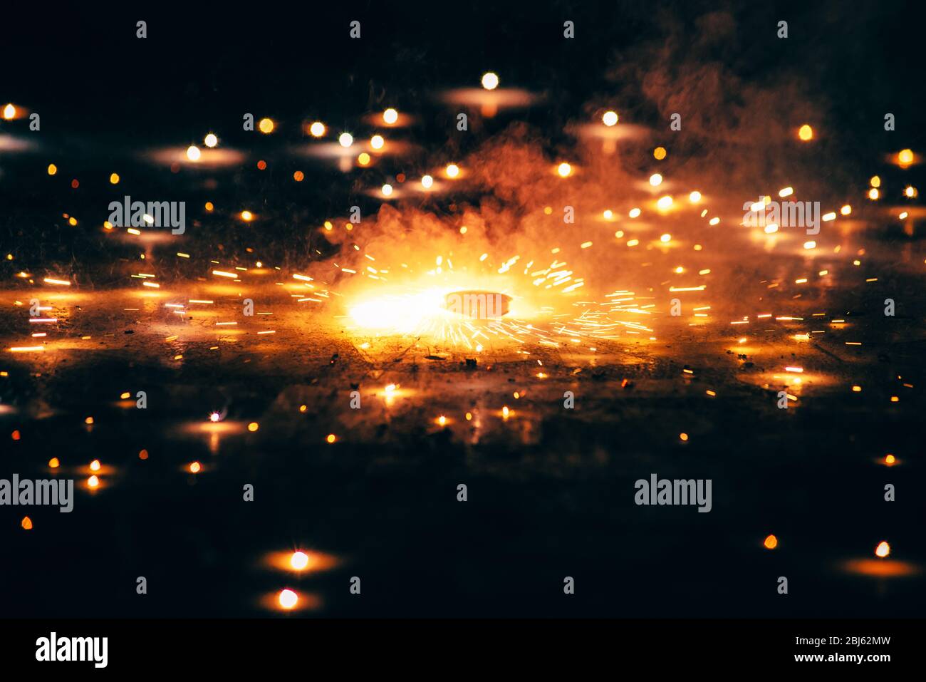 Ground fireworks hires stock photography and images Alamy