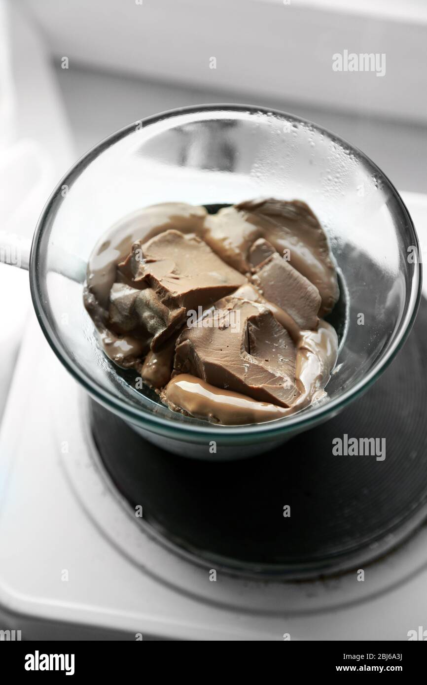 Melting chocolate stove hires stock photography and images Alamy