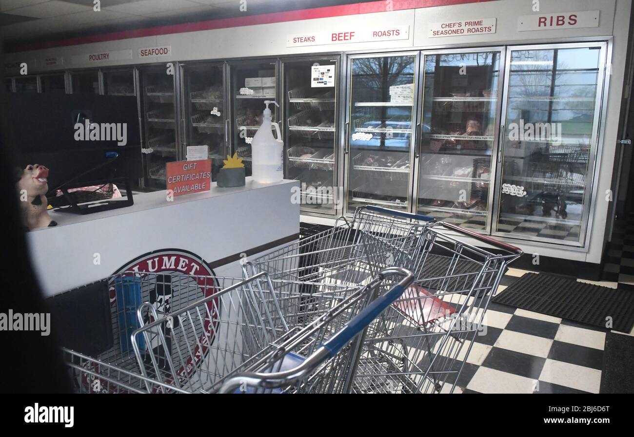 Pleasant Prairie, Wisconsin, USA. 28th Apr, 2020. President Trump is