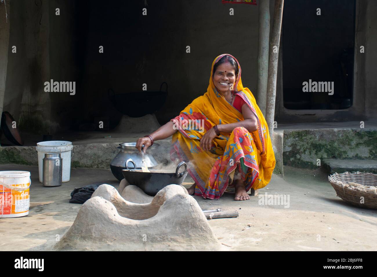 Rural woman day hi-res stock photography and images - Page 7 - Alamy