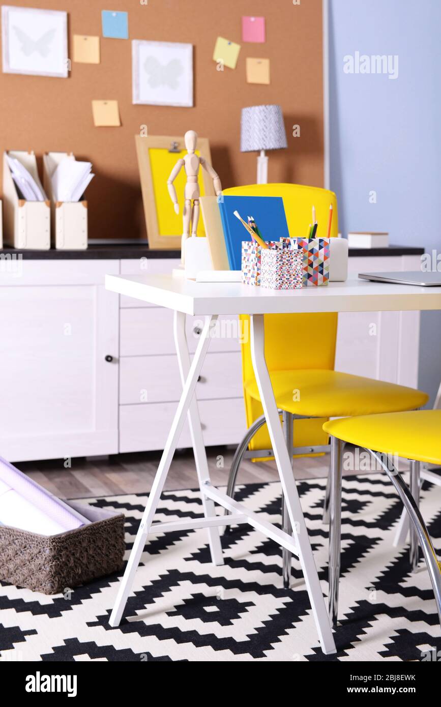 Modern room design. Furniture set with table and chairs Stock Photo - Alamy