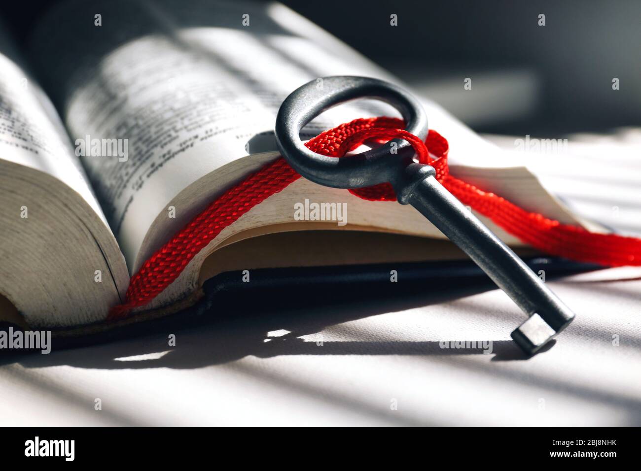 Ribbon bookmark page top view hi-res stock photography and images - Alamy