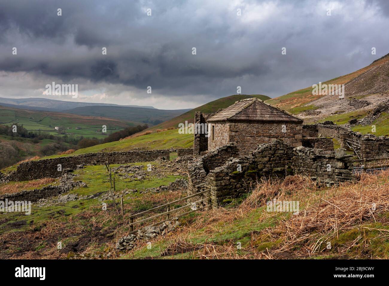 The ruins of Crackpot Halll near Keld, Swaledale, North Yorkshire Stock Photo