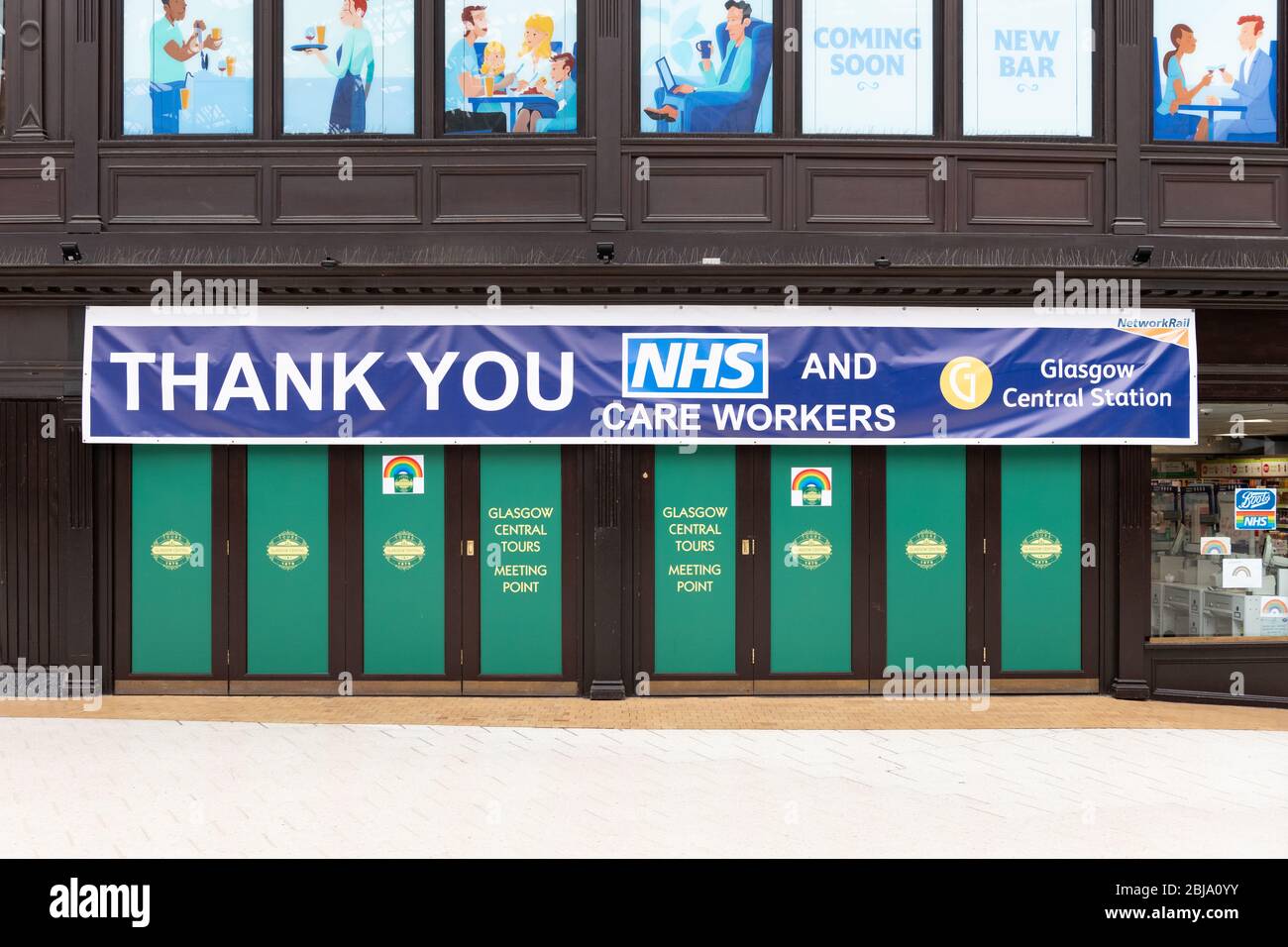 Thank You NHS and Care Workers banner sign at Glasgow Central Station during coronavirus pandemic, Scotland, UK Stock Photo