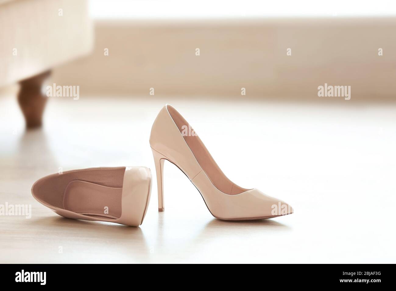 beautiful wedding shoes