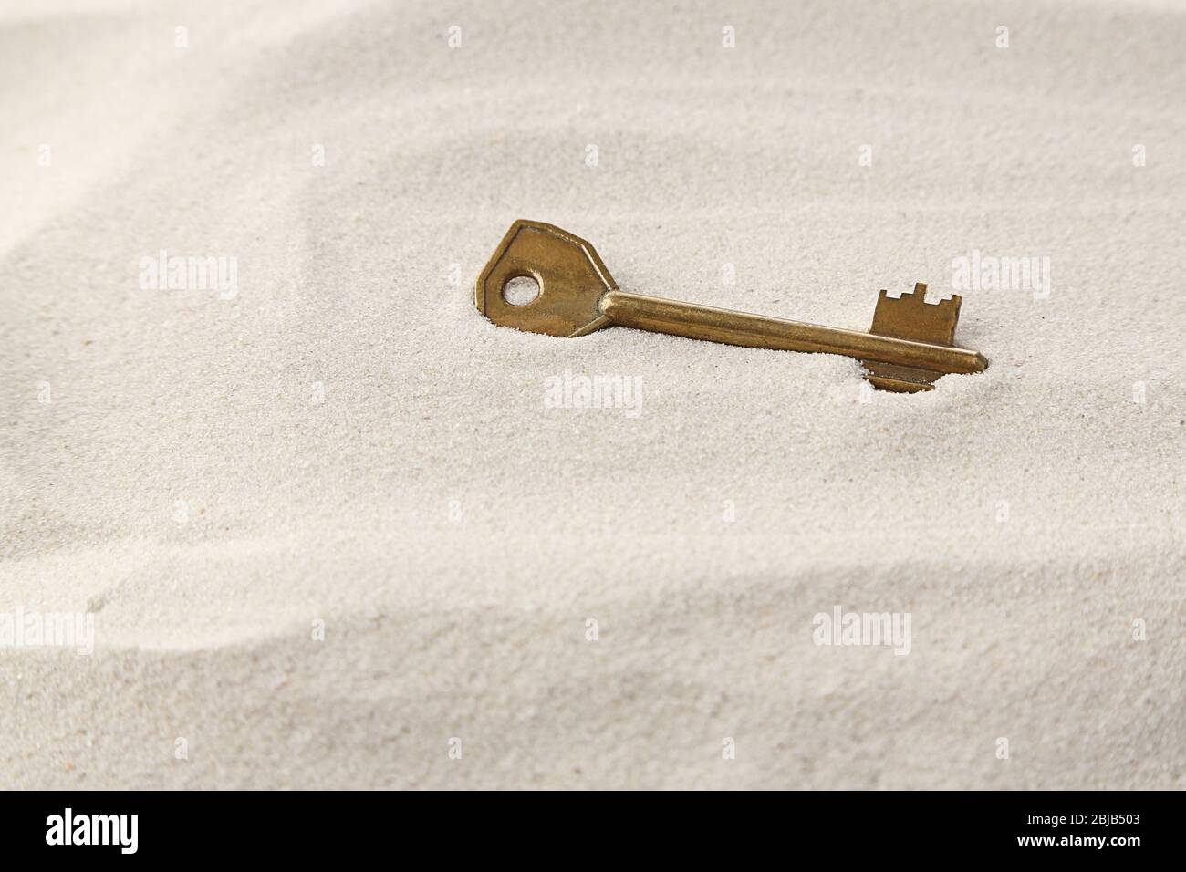 Grains of sand and heart hi-res stock photography and images - Alamy