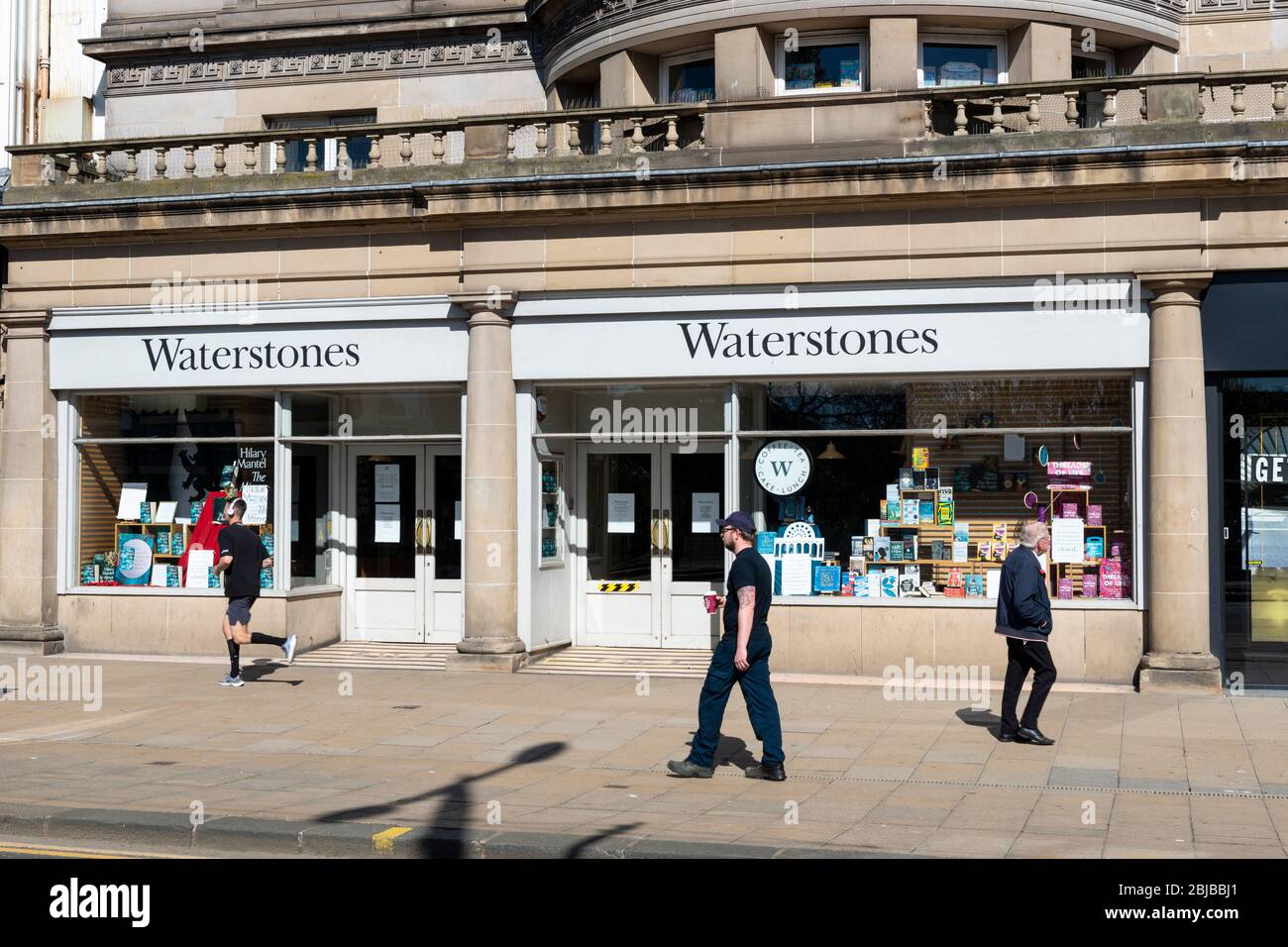 Waterstones Bookshop on Princes Street closed for business during coronavirus lockdown - Edinburgh, Scotland, UK Stock Photo