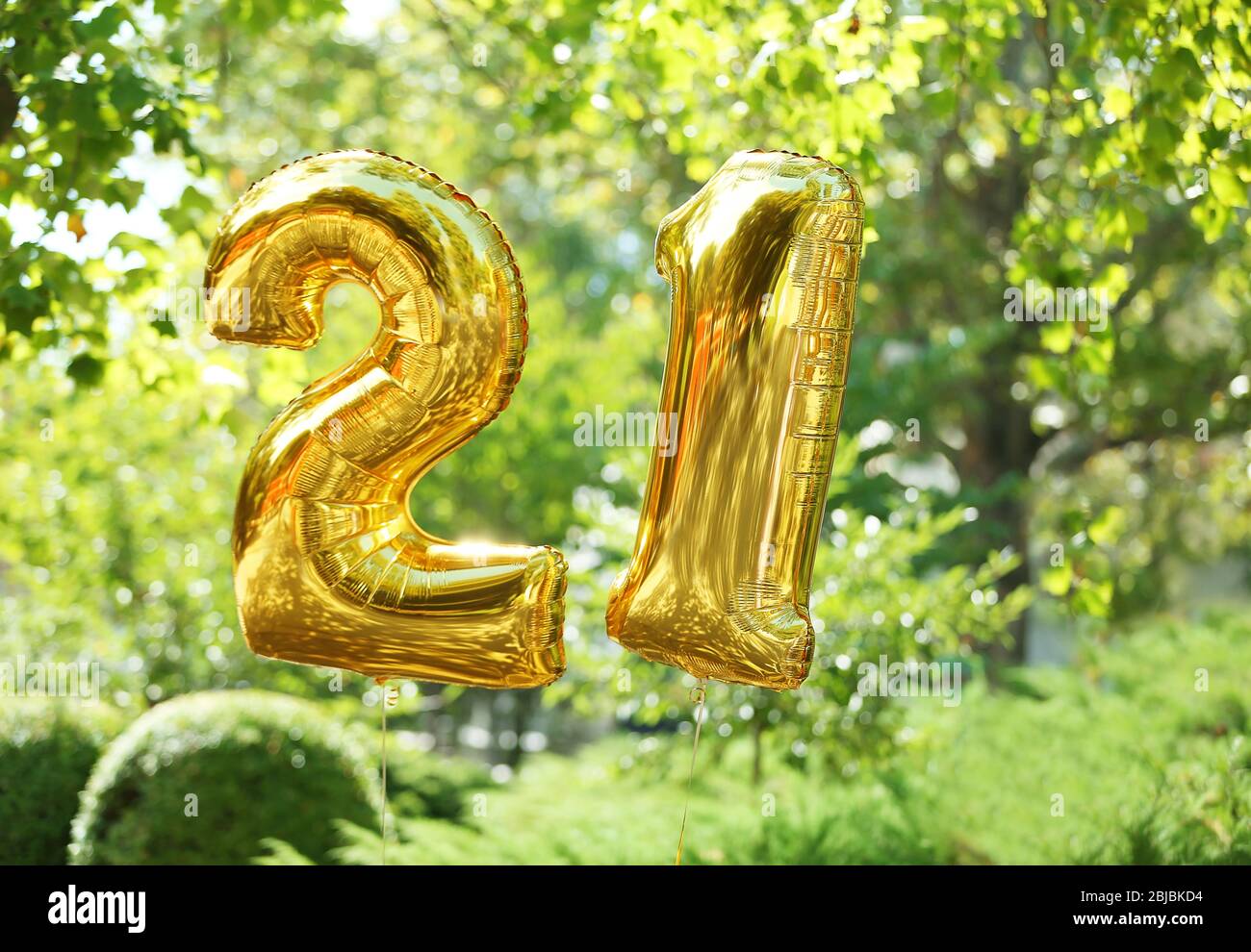 Number helium filled balloons hi-res stock photography and images - Alamy