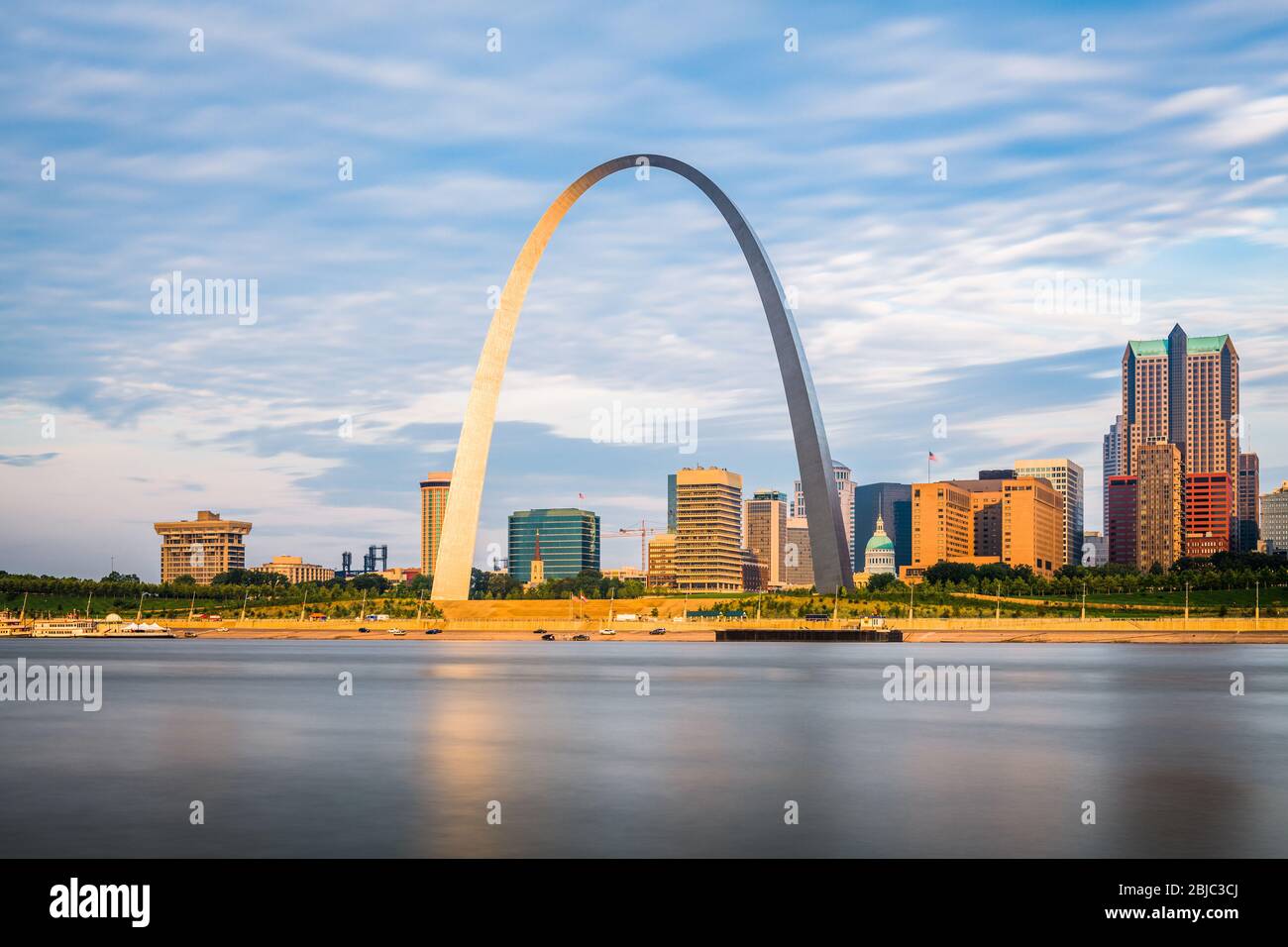 St. Louis, Missouri, USA downtown cityscape on the Mississippi River. Stock Photo
