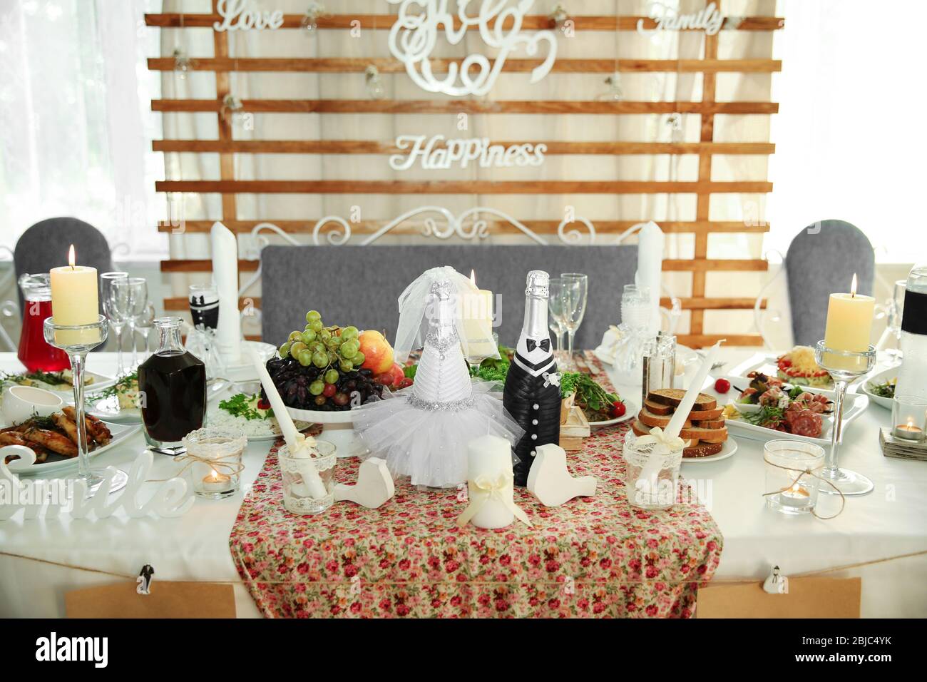 Main wedding table with beautiful decoration Stock Photo - Alamy
