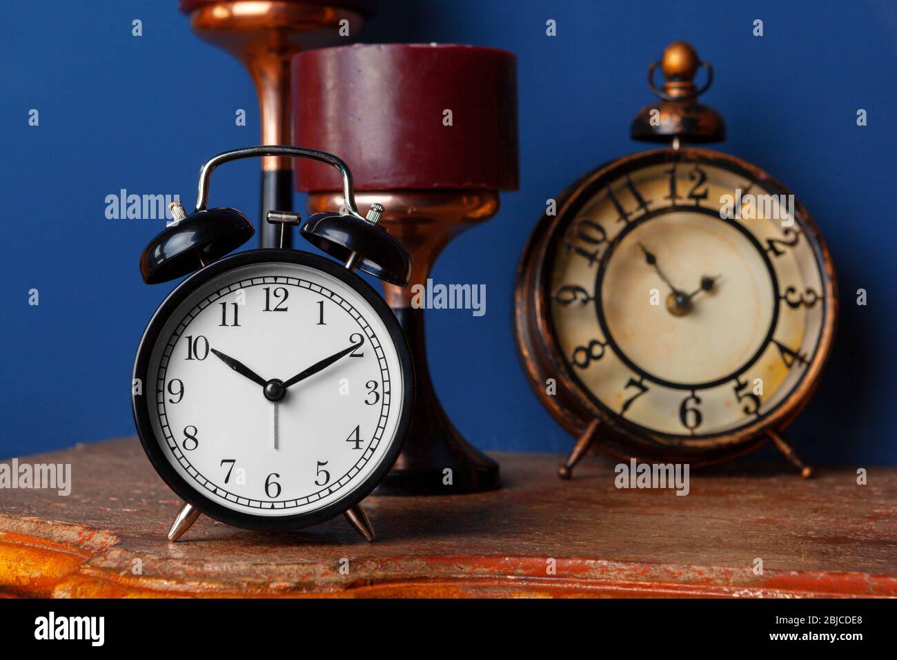 Different time zone clocks hires stock photography and images Alamy