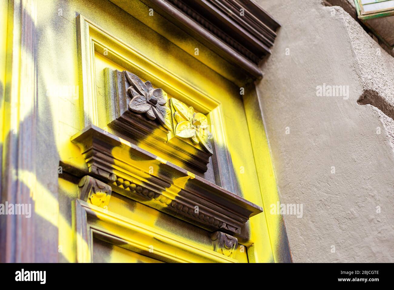 Vandalism building hires stock photography and images Alamy