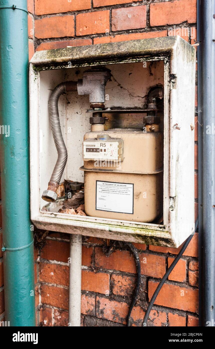 Disconnected UK household gas supply meter, unpaid bills concept Stock Photo