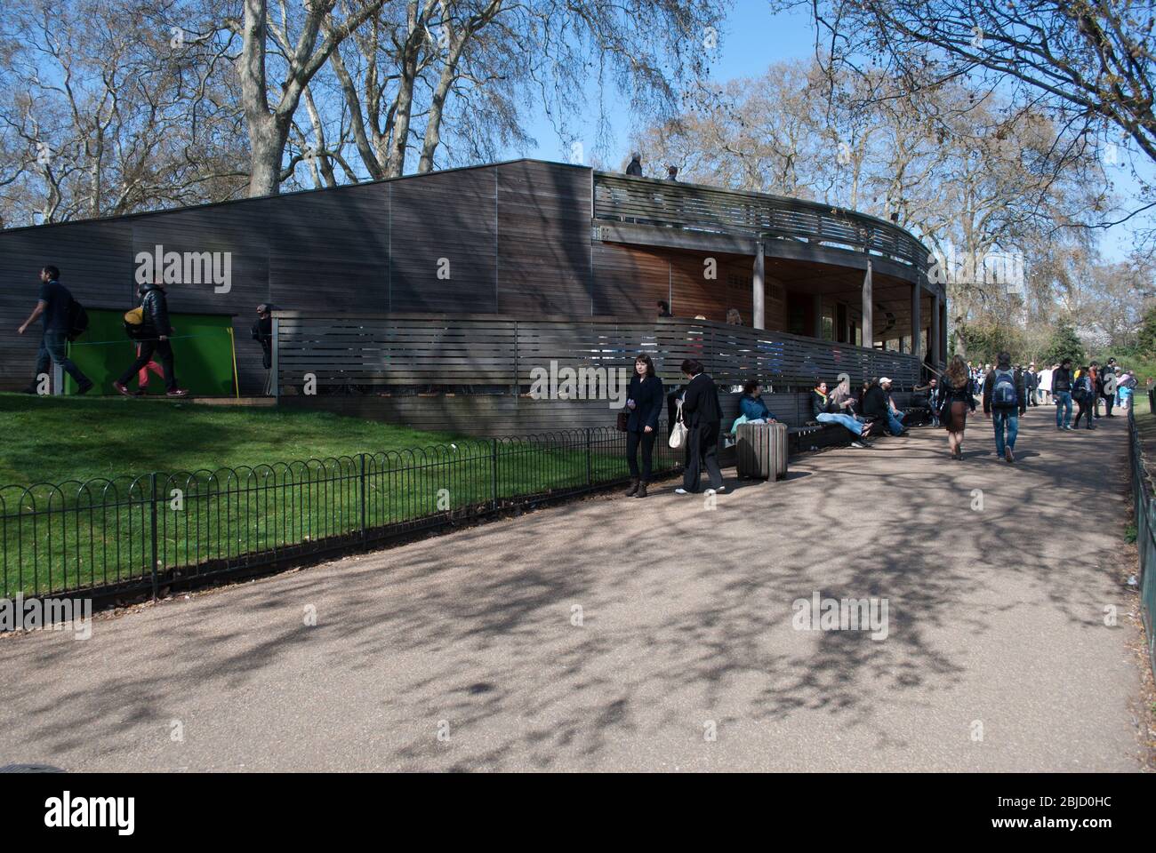 Park Gardens Landscape Royal Parks Inn The Park St James Park Cafe London Sw1a By Hopkins Architects Stock Photo Alamy
