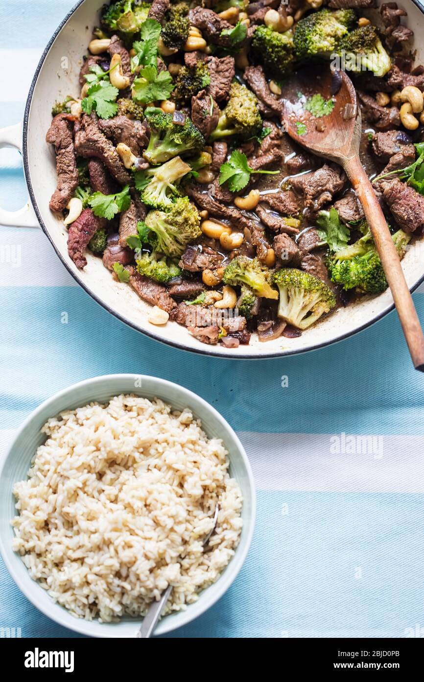 Stirfried beef with cashews and broccoli Stock Photo Alamy