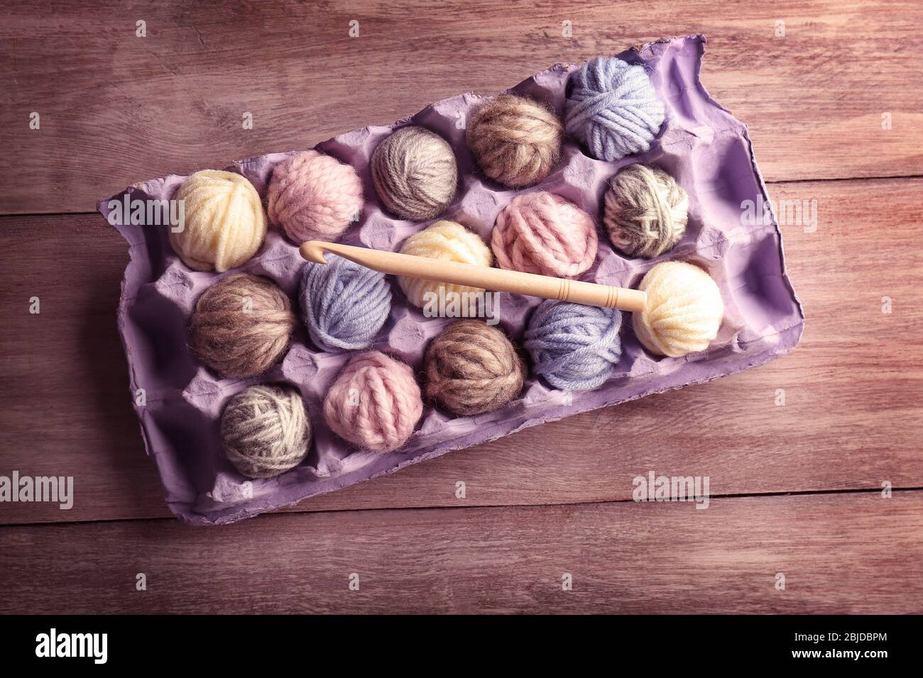 Yarn package hi-res stock photography and images - Alamy