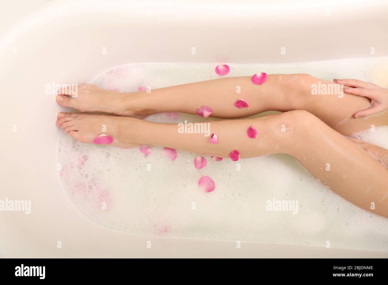 Female Legs In Foam Bath High Resolution Stock Photography and Images ...
