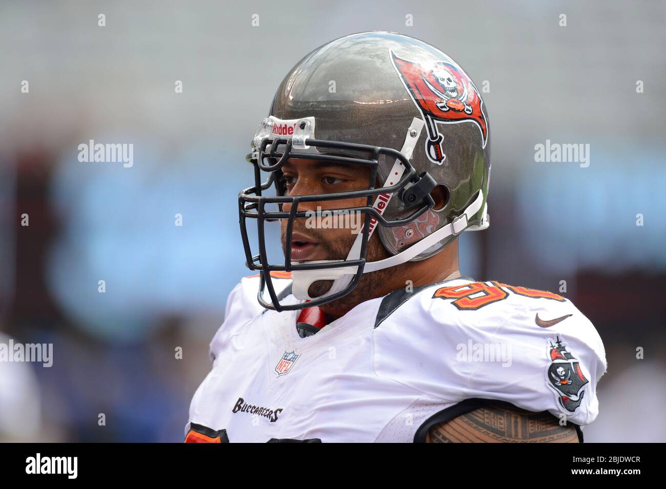 16 September 2012: Tampa Bay Buccaneers defensive tackle Roy Miller (90) during a week 2 NFL NFC matchup between the Tampa Bay Buccaneers and New York Stock Photo
