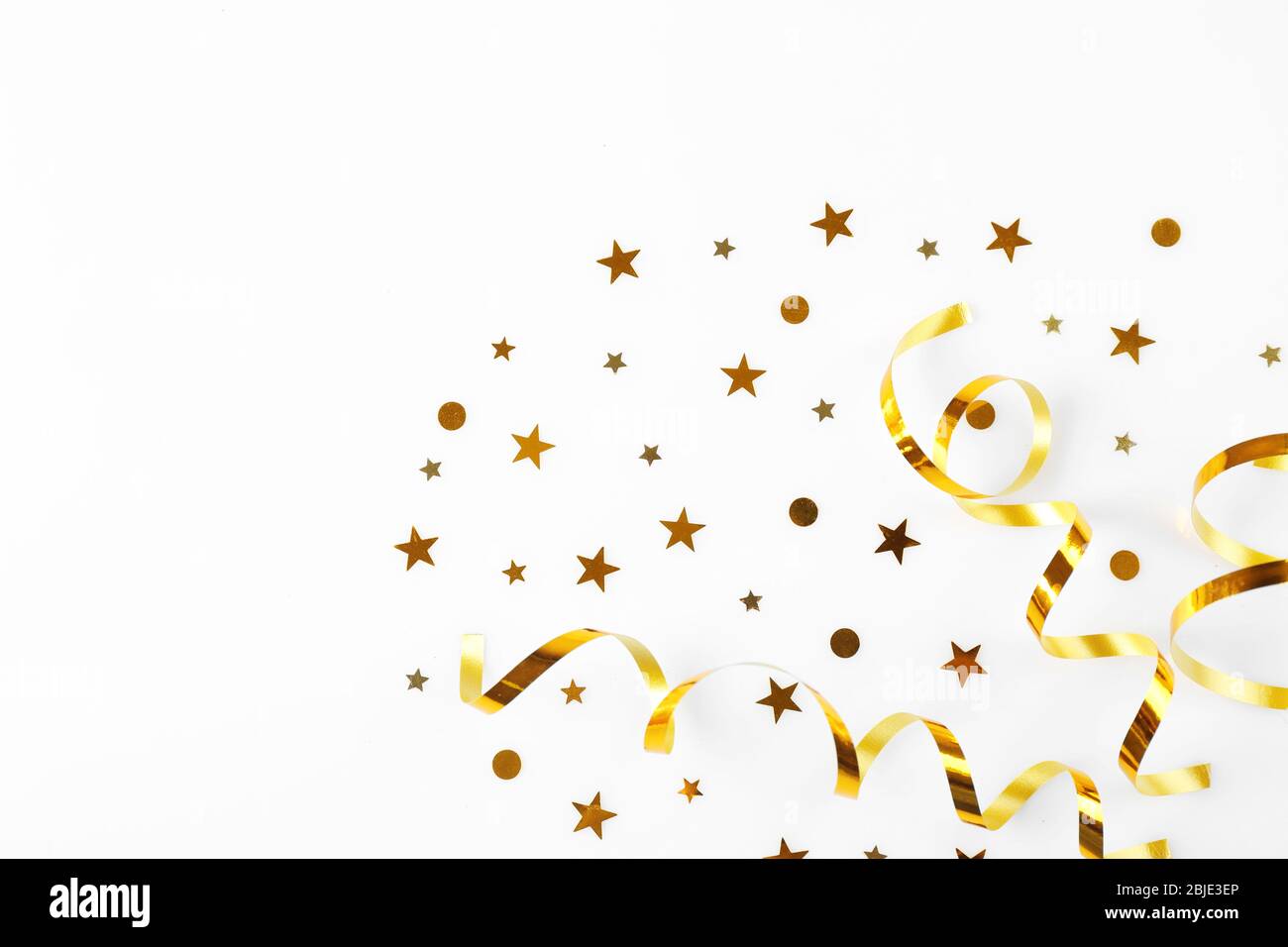 Confetti stars gold streamer hi-res stock photography and images - Alamy