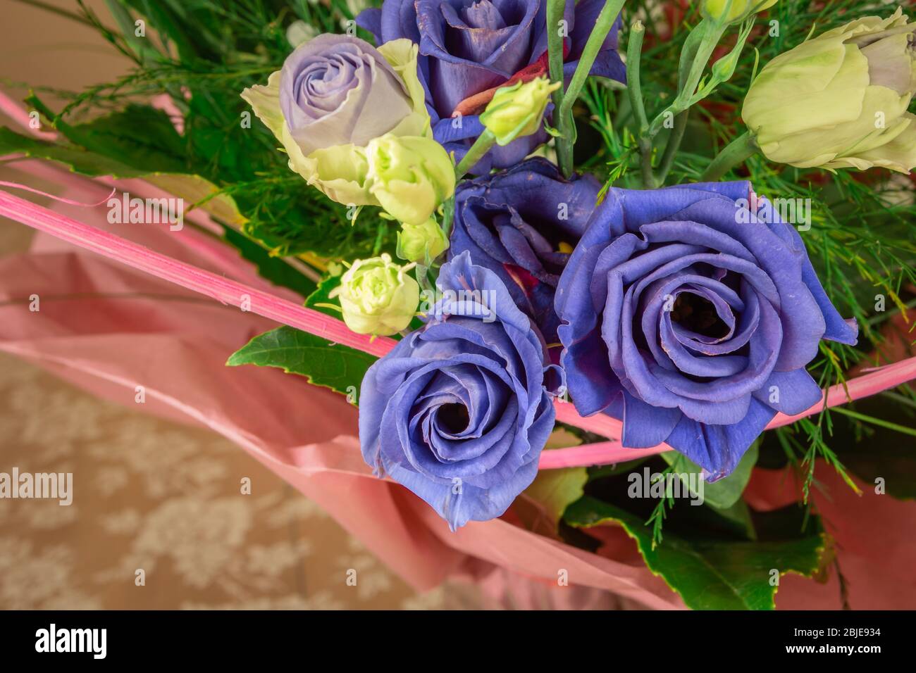 Blue ribbon flower bouquet hi-res stock photography and images - Alamy