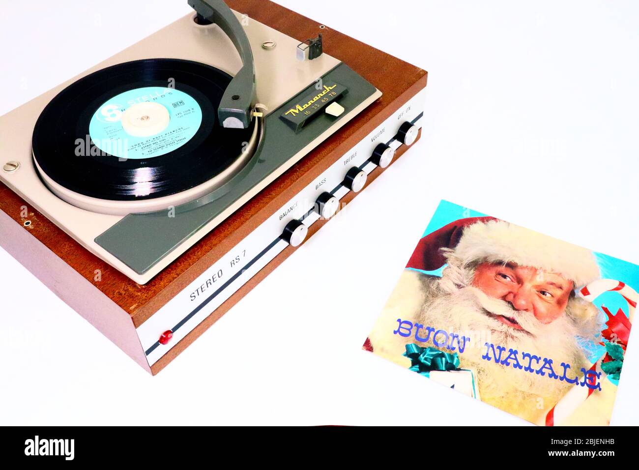 Buon Natale Song.Buon Natale Christmas Songs Vintage Vinyl Record On 1966 Monarch Record Player Stock Photo Alamy