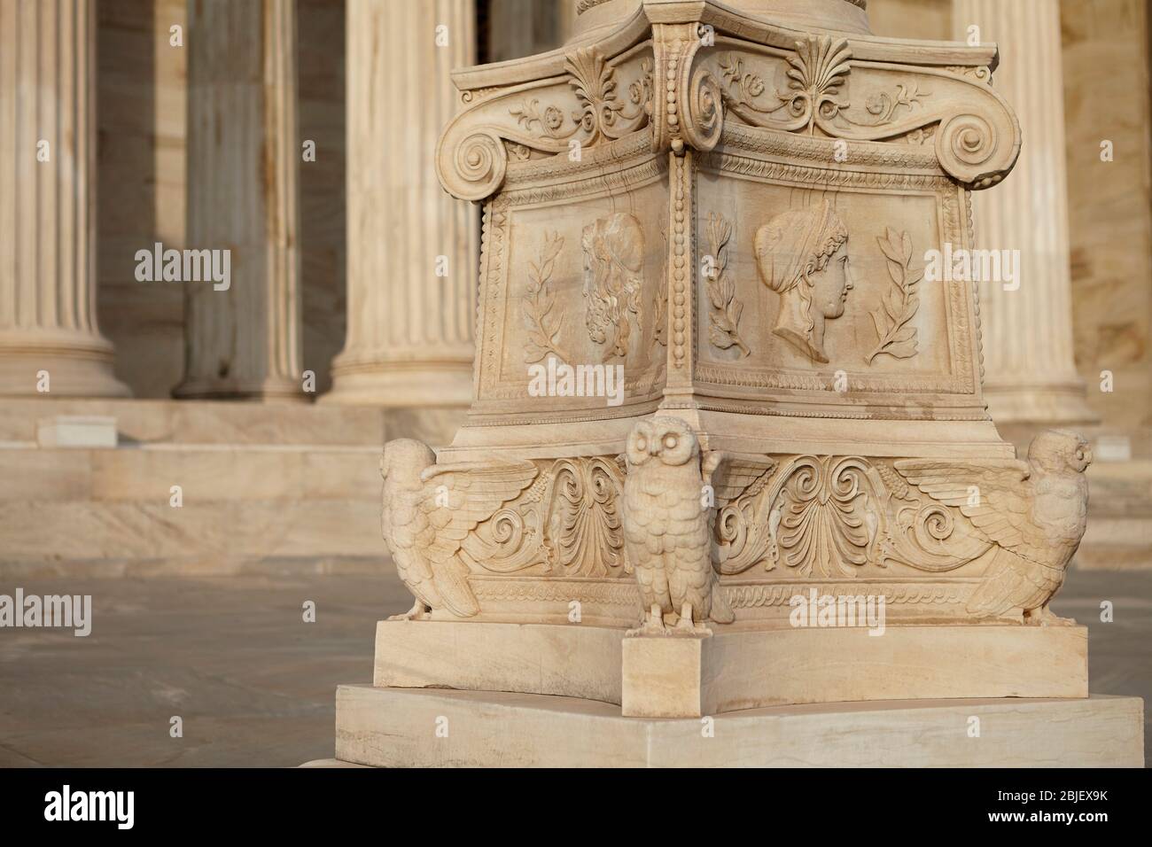 Hera statue hires stock photography and images Alamy