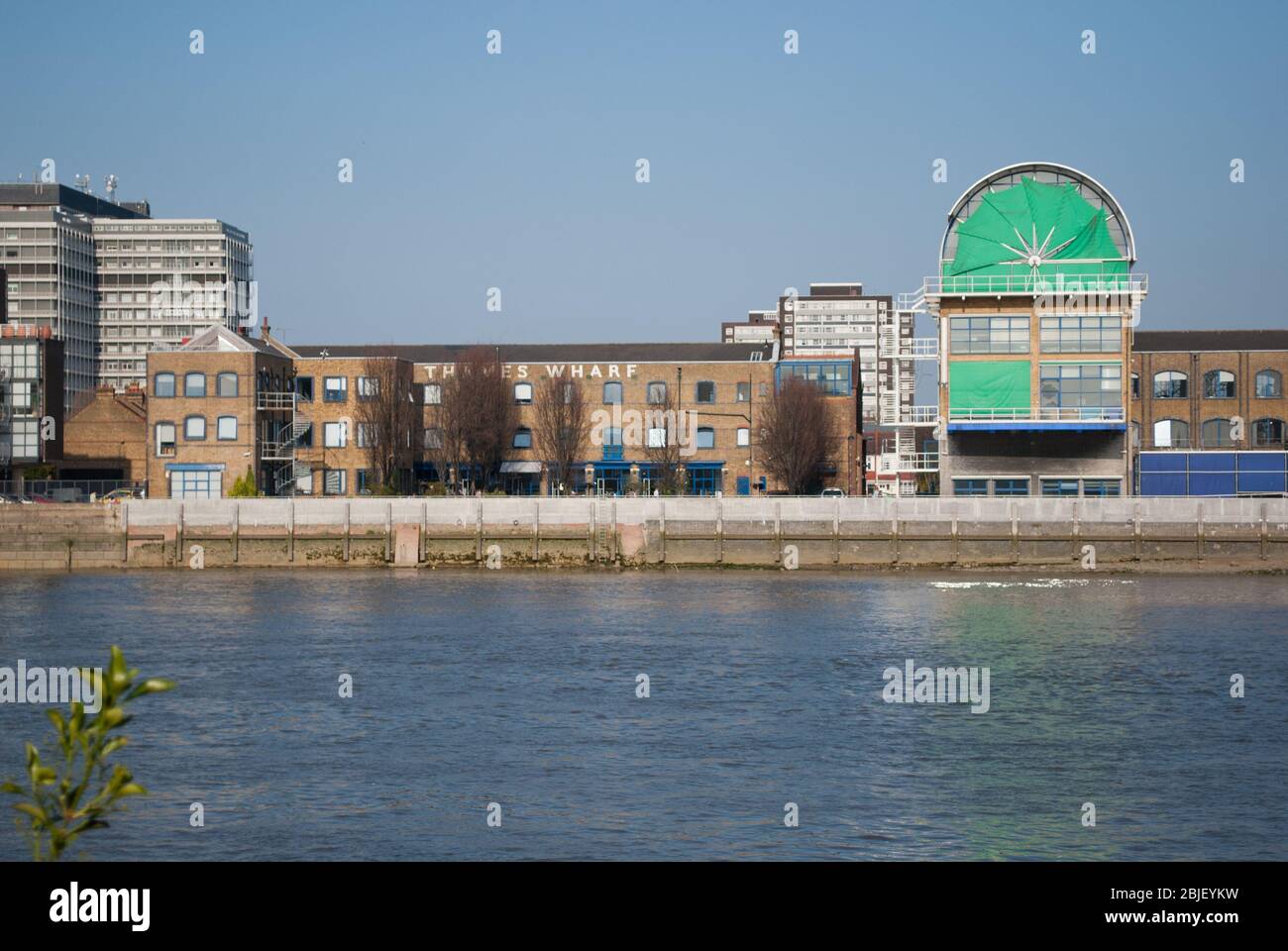 Thames Wharf Studios, Hammersmith, London W6 9HA. Rooftop designed by Lifschutz Davidson Sandilands 1991 RSHP Richard Rogers Stock Photo