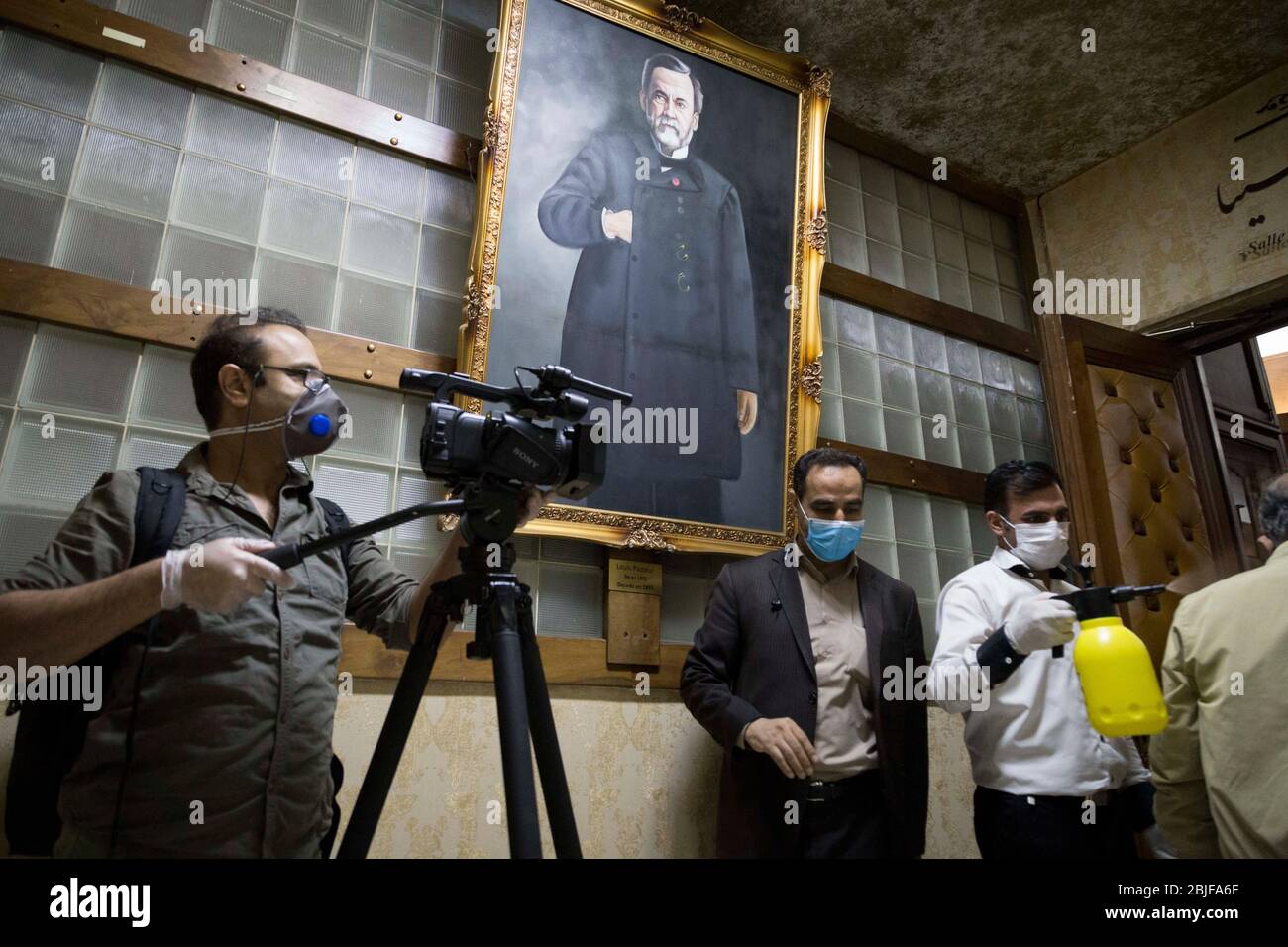Tehran, Iran. 29th Apr, 2020. A video journalist seen during a media ...