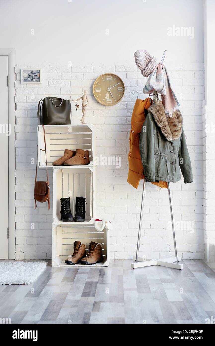 Hanging clock in hallway corridor hi-res stock photography and images ...