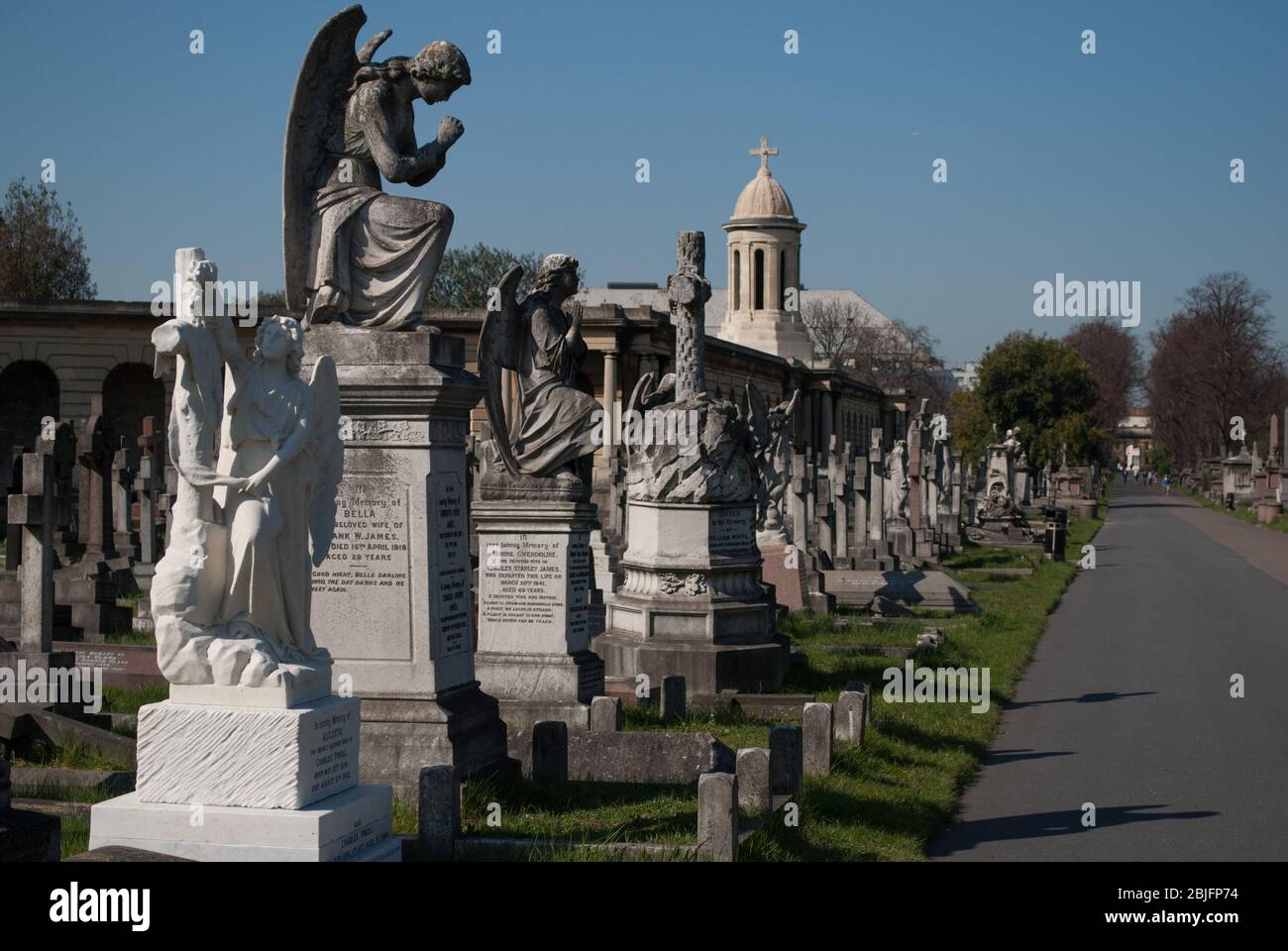 Brompton Cemetery, Fulham Rd, Kensington, London SW10 9UG Stock Photo