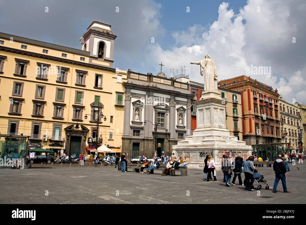 Piazza Dante, City of Naples, Italy Stock Photo - Alamy
