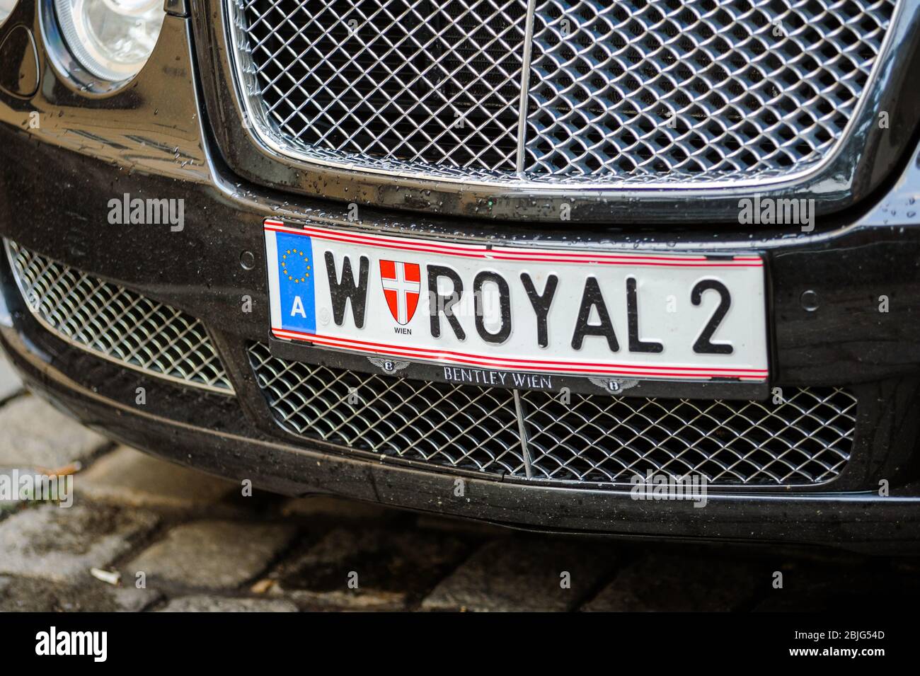 Vienna, Austrian - Jul 5, 2011: Royal 2 licensing number plate on luxury  Bentley car parked in city center of Vienna, Austria Stock Photo - Alamy