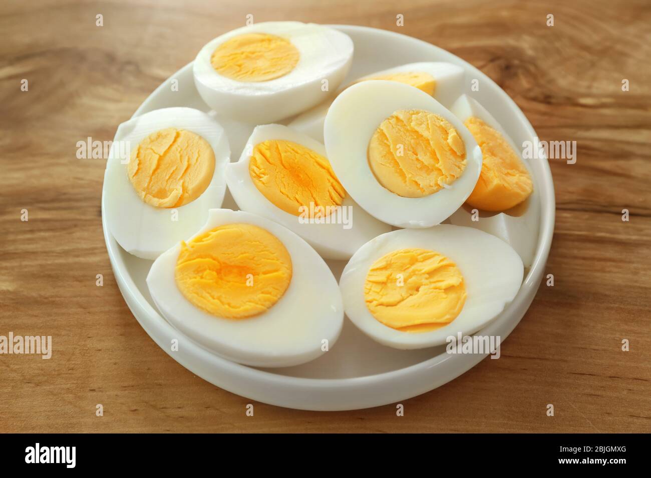 boiled eggs on a floral plate on a transparent background 20965913 PNG
