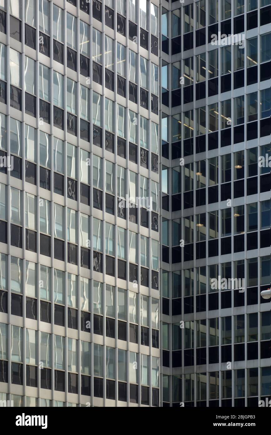 Retro 'Mad Men' international style architecture and reflections in New York City Stock Photo