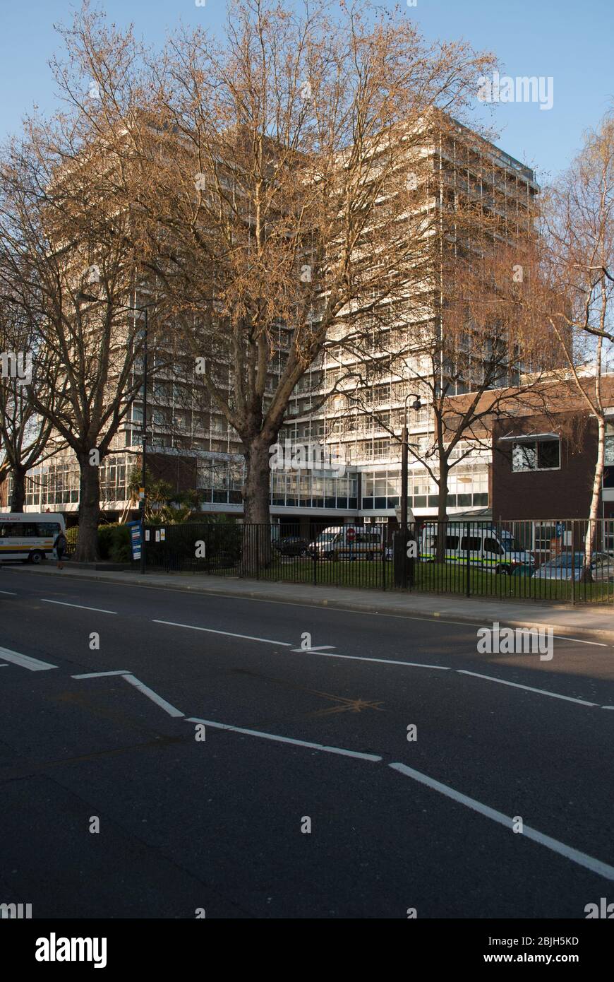 Exterior charing cross hospital london hires stock photography and