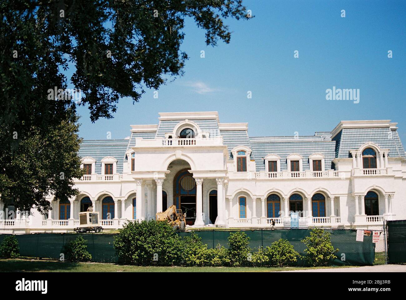 WINDERMERE, FLORIDA - OCTOBER 1, 2016: Versailles mansion house of David and Jackie Siegel, the largest home in America, under construction in Orange Stock Photo