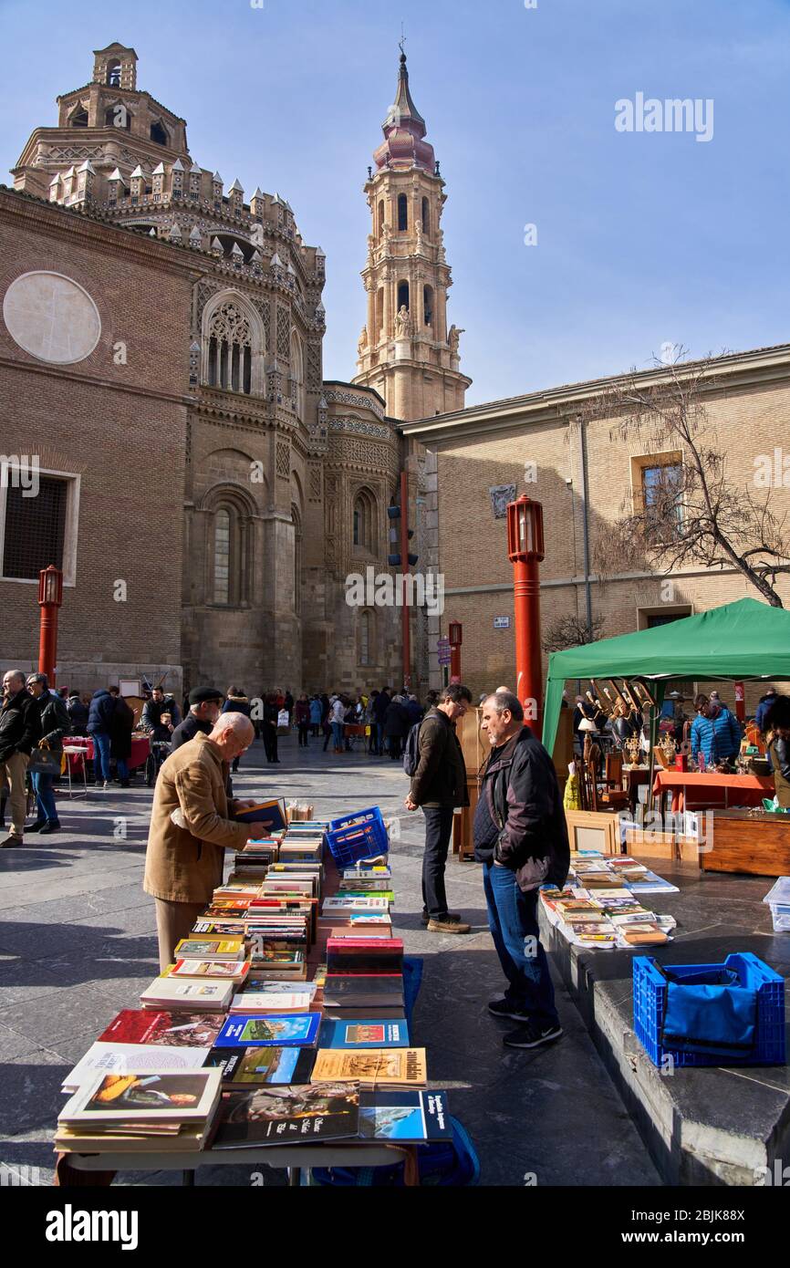 Sunday market, San Bruno Square, Parish Church of Salvador la Seo, Zaragoza, Aragon, Spain, Europe Stock Photo