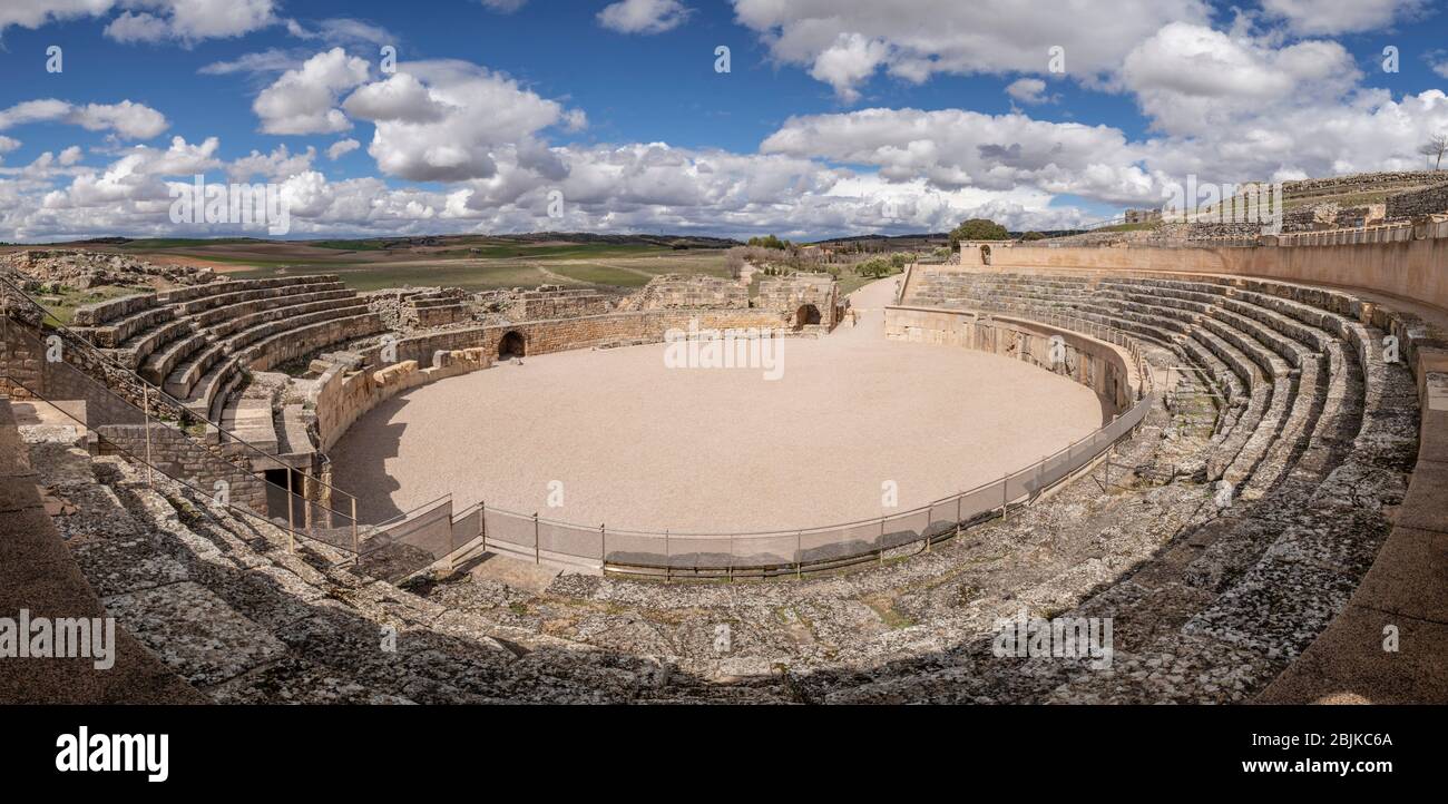 Anfiteatro de Segóbriga, parque arqueológico de Segóbriga, Saelices, Cuenca, Castilla-La Mancha, Spain. Stock Photo