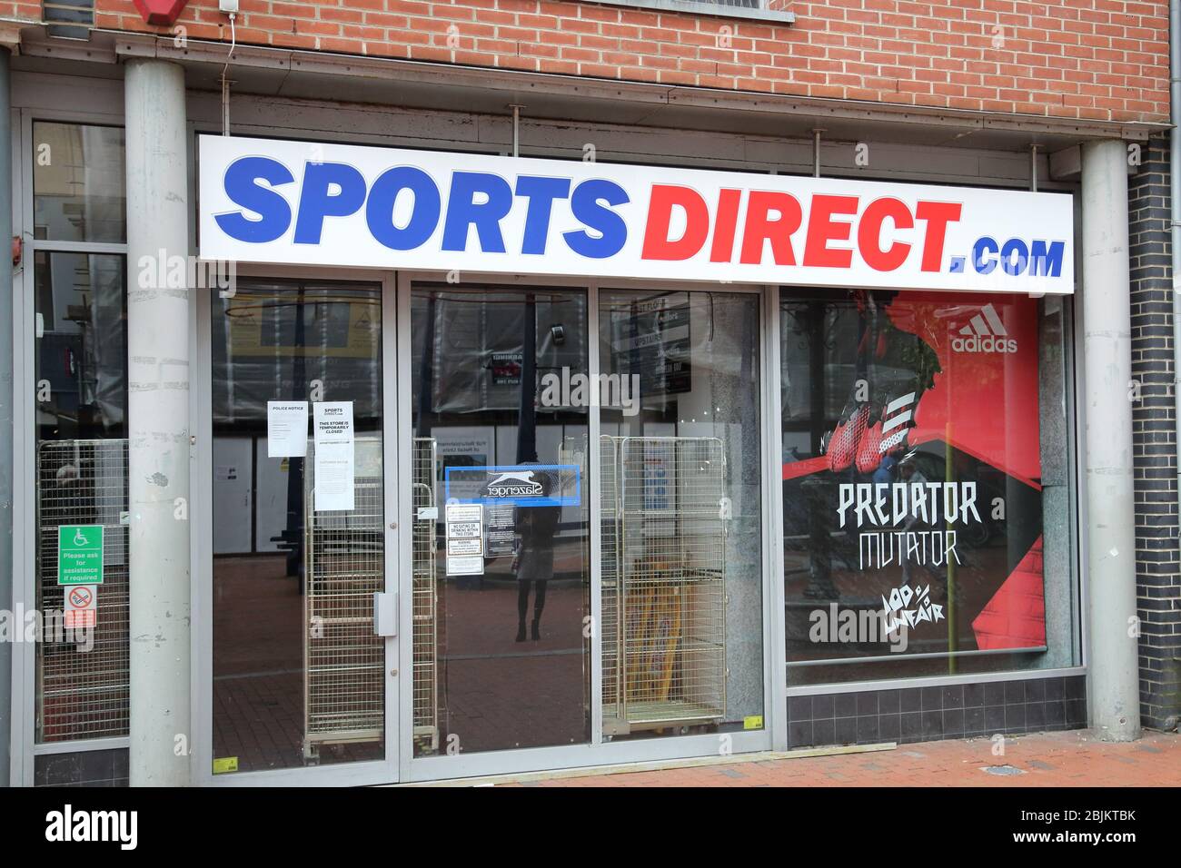 Closed Sports Direct shop in Broad Street during coronavirus lockdown, Reading, UK Stock Photo