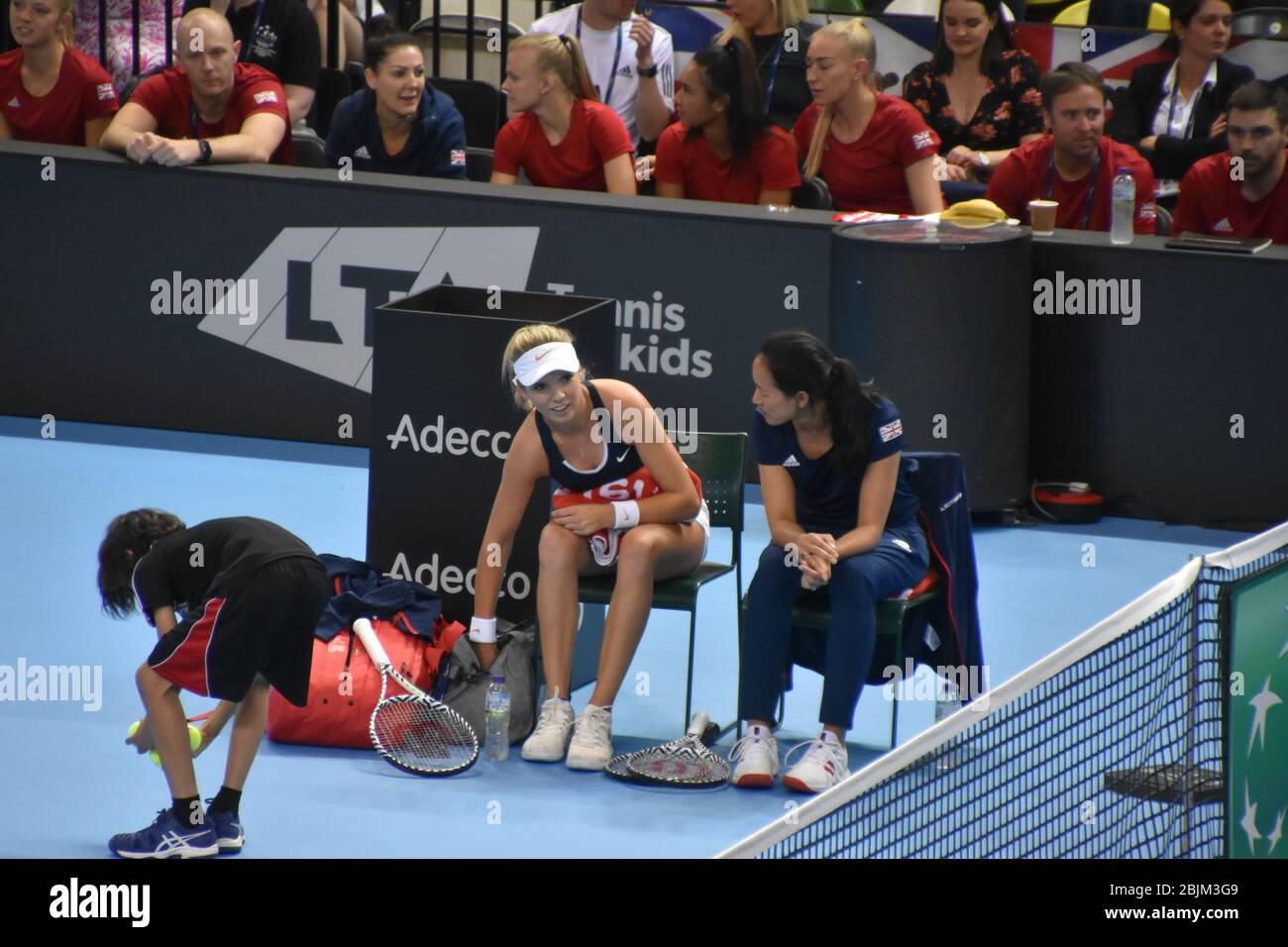 Team Captain Anne Keothavong with British tennis player Katie Boulter from Leicester at the women’s tennis Fed Cup 2019. Copper Box Arena, London, UK Stock Photo