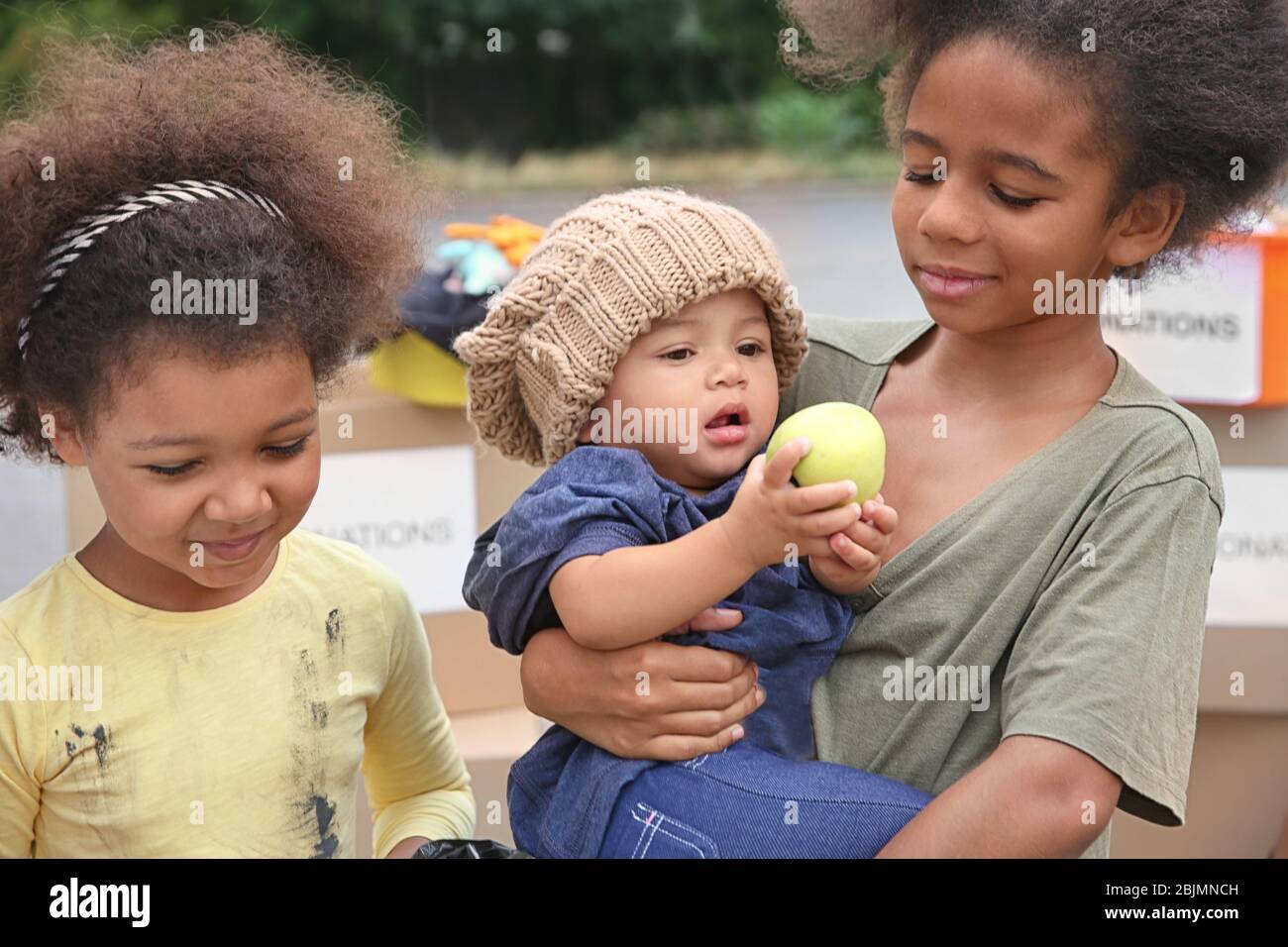 Hungry african kids hi-res stock photography and images - Alamy