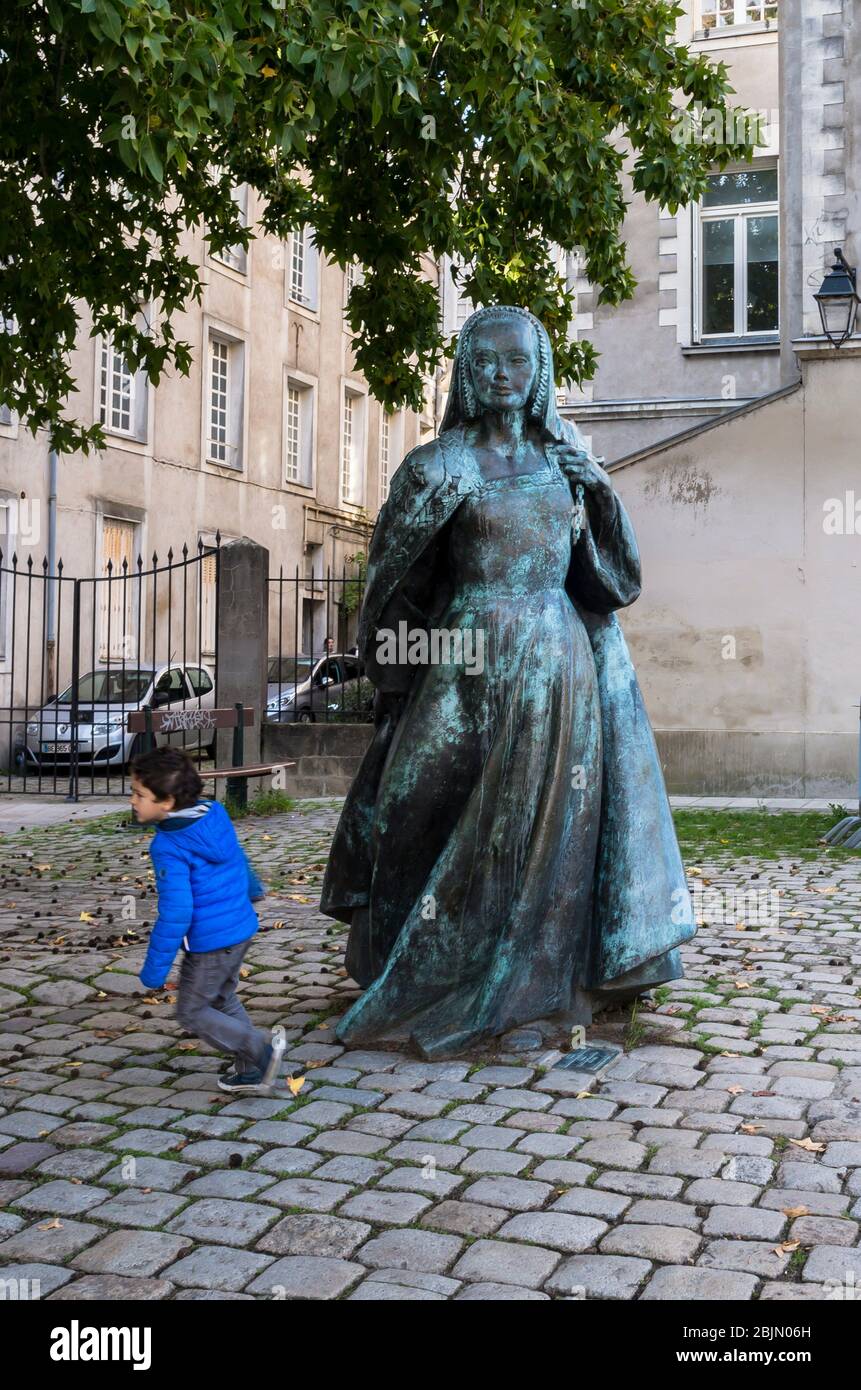 Statue of Anne de Bretagne, Nantes, Loire-Atlantique, Pays de la Loire,  France Stock Photo - Alamy