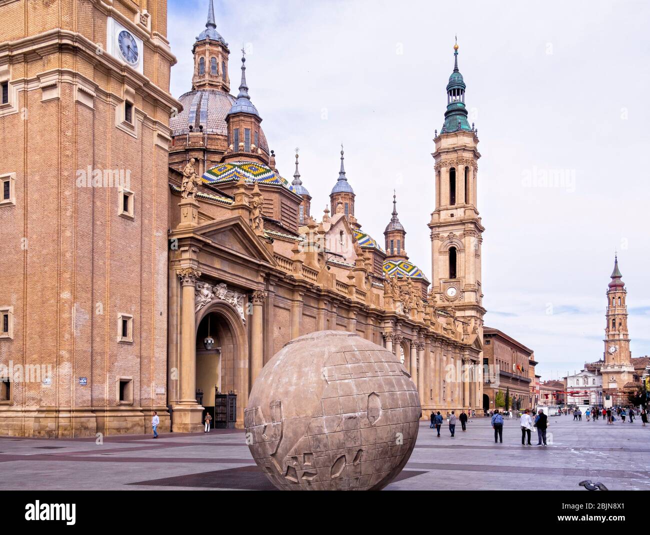 Plaza del salvador hi-res stock photography and images - Alamy